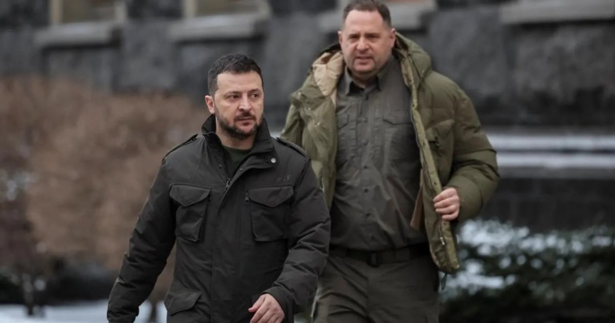 দুর্নীতি দমন সংস্থার অভিযানের পর জেলেনস্কির চিফ অব স্টাফের পদত্যাগ