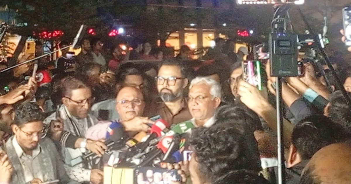 খালেদা জিয়ার অবস্থা অপরিবর্তিত, মেডিক্যাল বোর্ড পরামর্শ দিলে বিদেশ নেওয়া হবে: ডা. জাহিদ