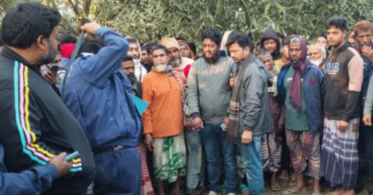 চাঁপাইনবাবগঞ্জে একজনকে চোখ উপড়ে হত্যা