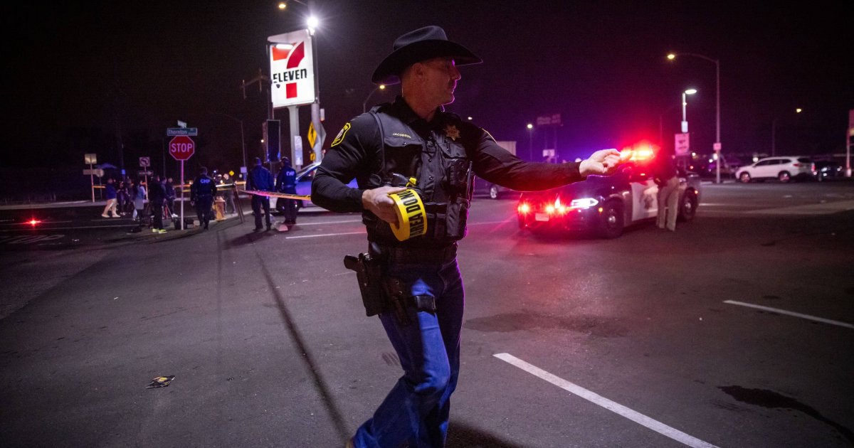 ক্যালিফোর্নিয়ায় জন্মদিনের অনুষ্ঠানে গুলিবর্ষণ, শিশুসহ হতাহত ১৪