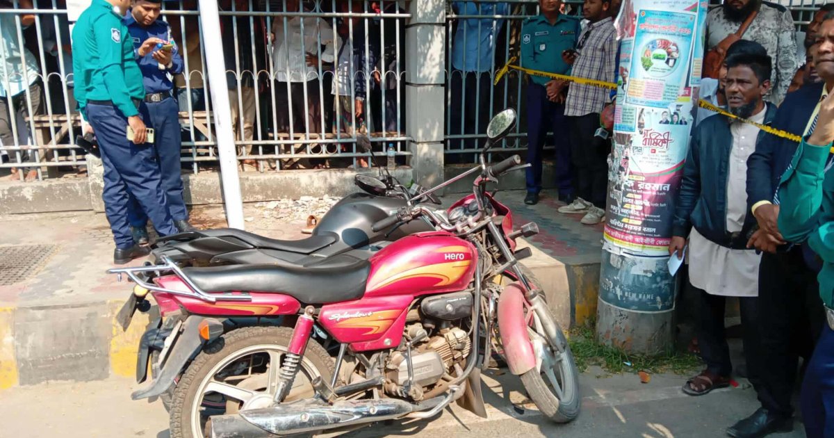 খুলনায় আদালতের সামনে ২ জনকে গুলি করে হত্যা