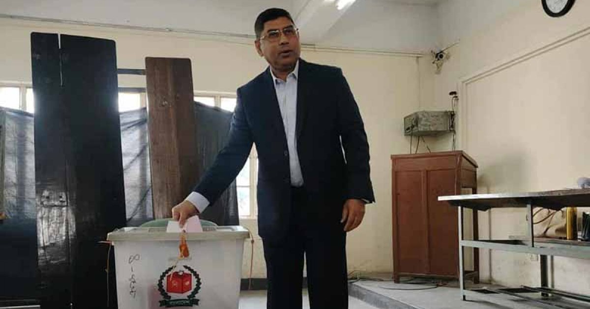 সেনাপ্রধান বললেন: সারাদেশে শান্তিপূর্ণ নির্বাচন, ভোটারদের নির্ভয়ে ভোট দিতে আহ্বান