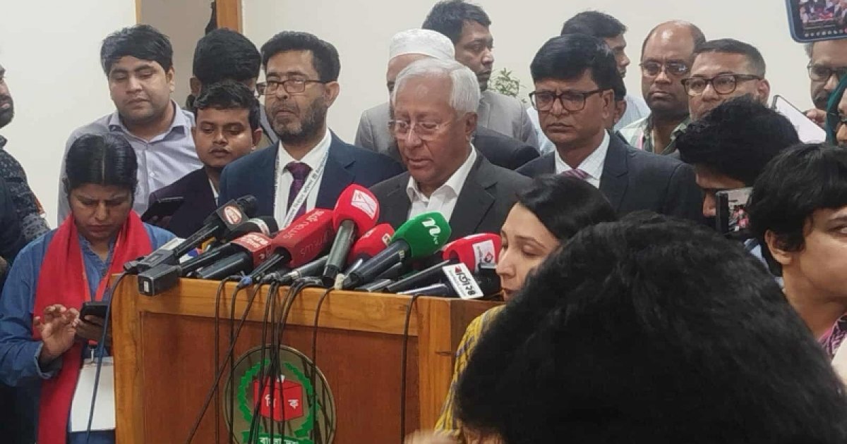 ত্রয়োদশ জাতীয় সংসদ নির্বাচনে দুপুর ১২টা পর্যন্ত ৩২.৮৮ শতাংশ ভোট পড়েছে