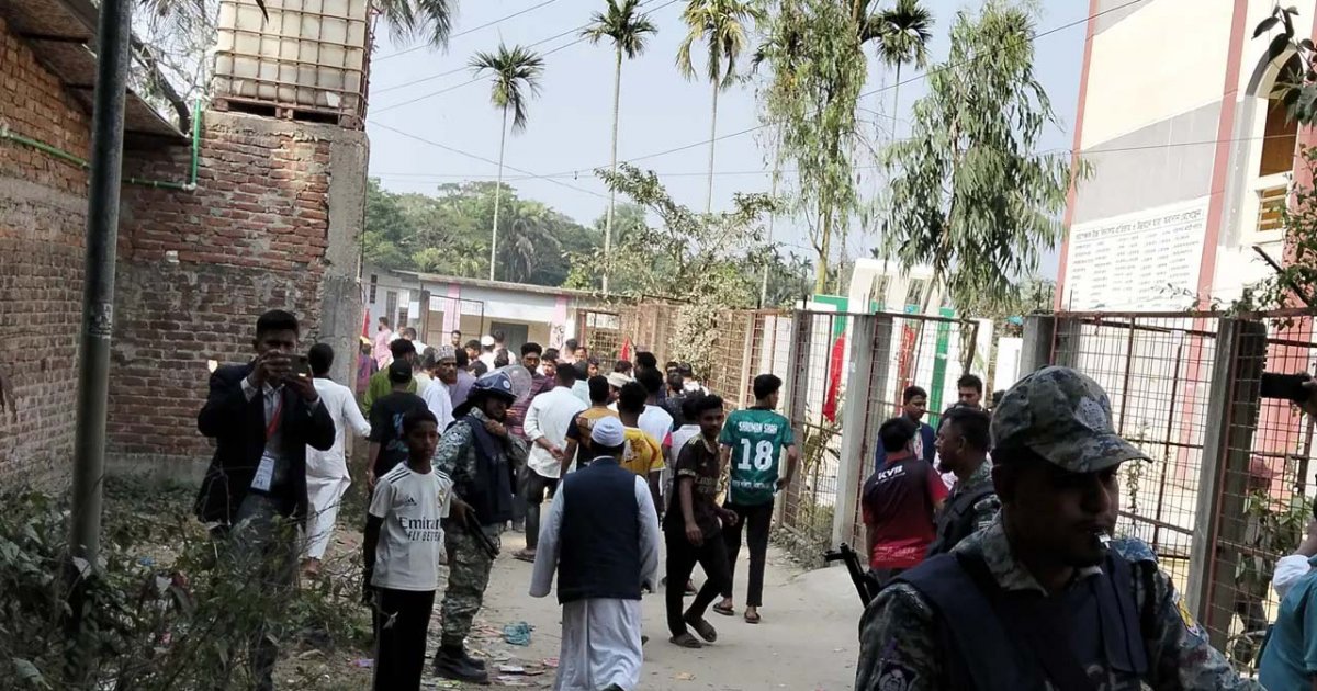 চট্টগ্রাম-১৩ আসনে বিএনপি ও ইসলামী ফ্রন্ট সমর্থকদের সংঘর্ষে ৬ জন আহত