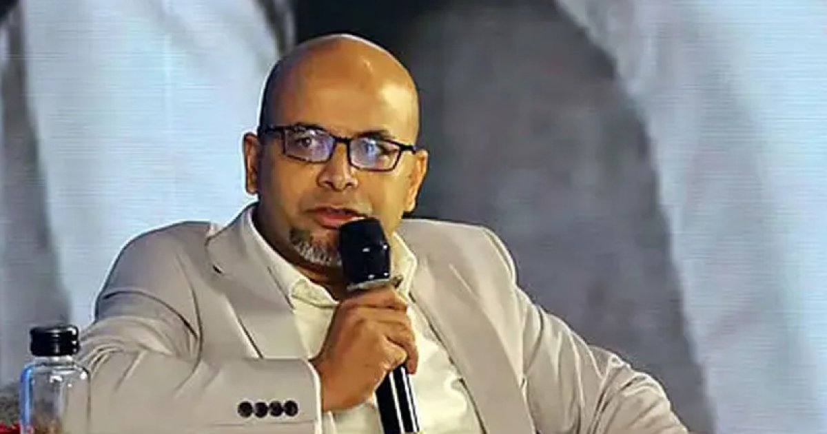 প্রধান উপদেষ্টার বিশেষ সহকারী পদত্যাগ করে দেশ ছেড়েছেন ফয়েজ আহমেদ তৈয়্যব