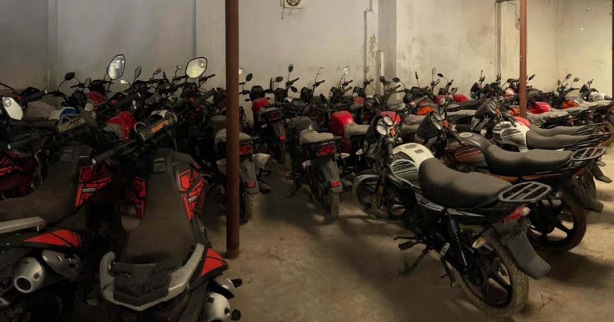 যশোরে যুক্তরাষ্ট্রের তৈরি ৭৭টি নতুন মোটরসাইকেল জব্দ, গোডাউন সিলগালা