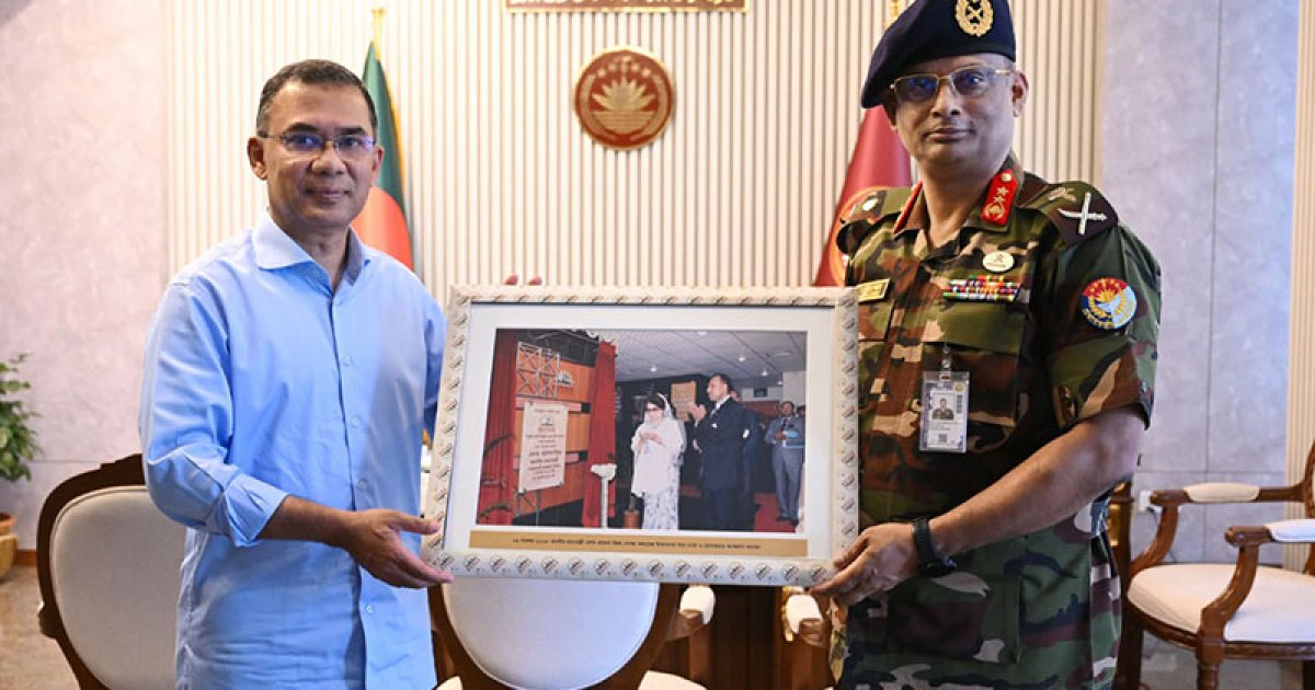 প্রধানমন্ত্রীর সঙ্গে বেপজার নির্বাহী চেয়ারম্যানের সৌজন্য সাক্ষাৎ