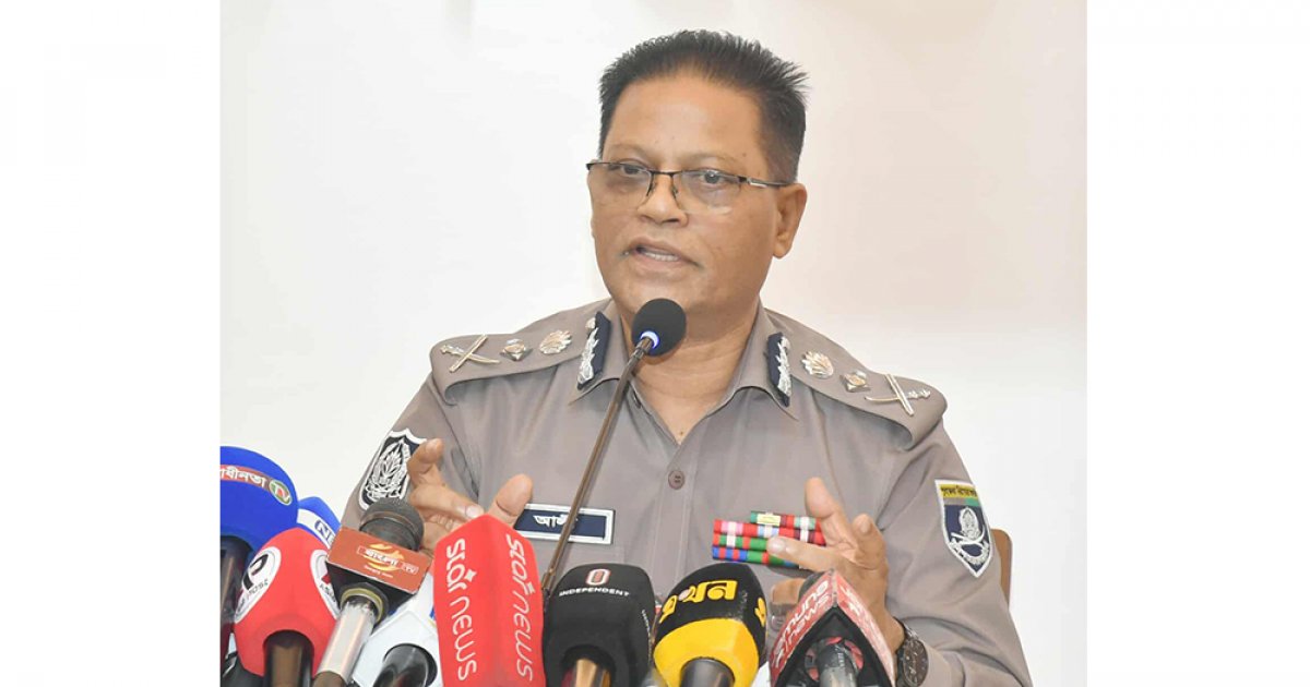 হাদি হত্যার আসামিদের দেশে ফেরত আনার কাজ চলছে: আইজিপি 