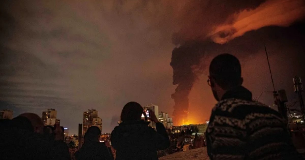 প্রতিবেশী দেশগুলোর তেল স্থাপনায় হামলার হুমকি ইরানের