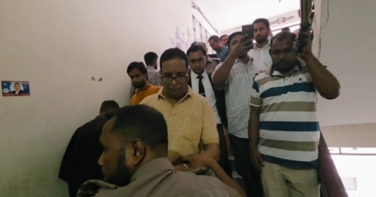 খালেদা জিয়ার গাড়িবহরে হামলা মামলায় সাবেক কাউন্সিলরের দুই দিনের রিমান্ড মঞ্জুর