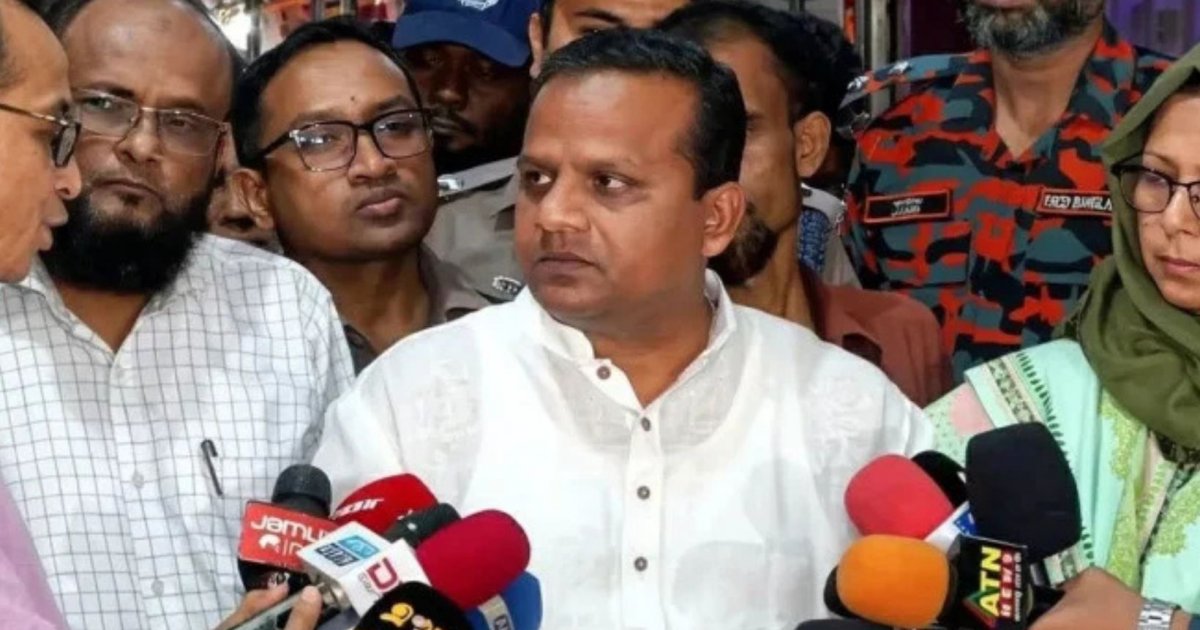সদরঘাট লঞ্চ দুর্ঘটনা পরিদর্শন: প্রতিমন্ত্রী রাজিব আহসানের কঠোর হুঁশিয়ারি