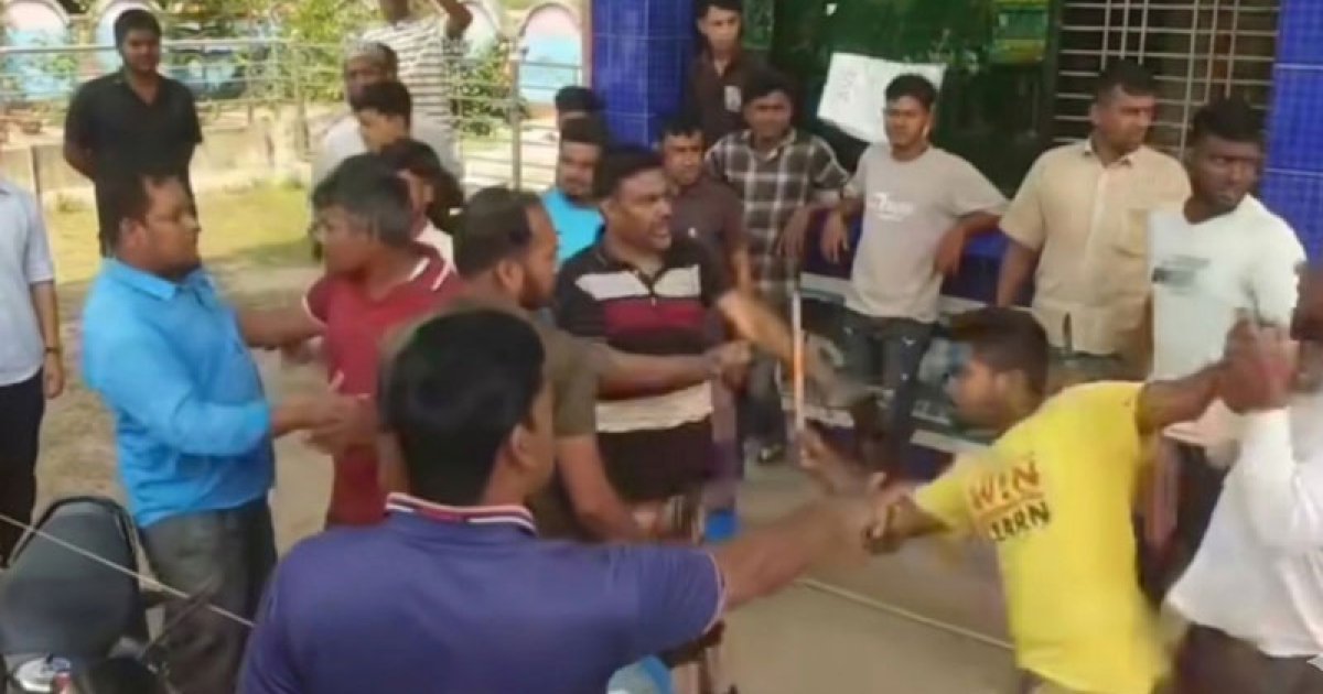মেহেরপুরে বিএনপি নেতা আব্দুল ওহাব বুলবুলকে মারধরের অভিযোগ, ফিলিং স্টেশনে হামলা