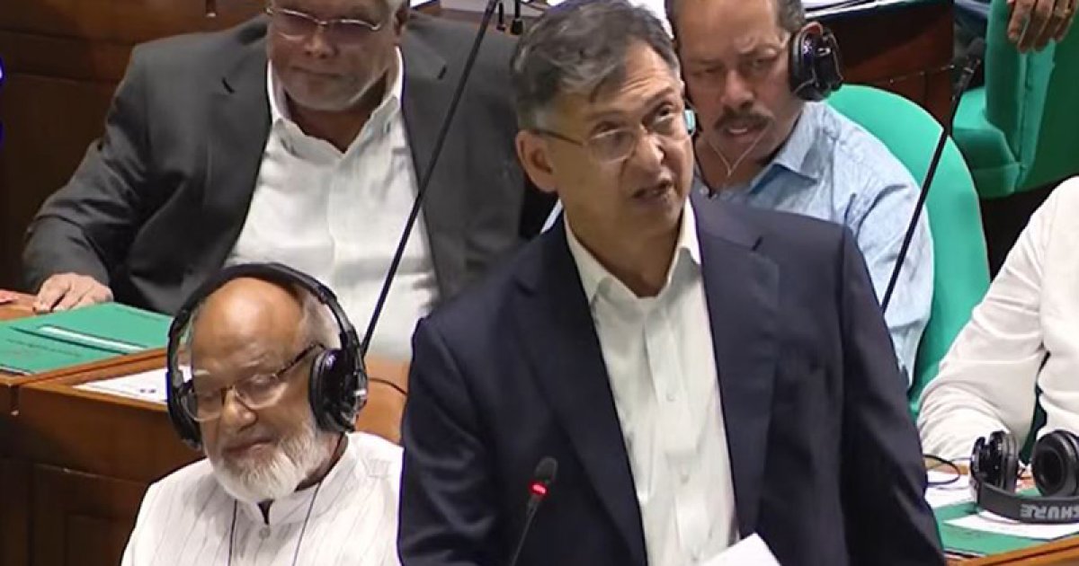 স্বরাষ্ট্রমন্ত্রী সালাহ উদ্দিন আহমদ জুলাই জাতীয় সনদ আদেশকে 'অন্তহীন প্রতারণার দলিল' বলেছেন