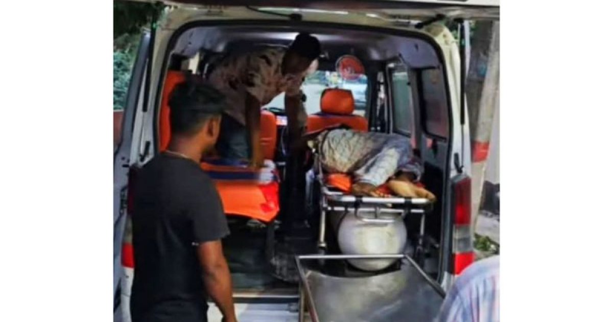 মানিকগঞ্জের বালুমহালে আধিপত্য নিয়ে প্রকাশ্যে ম্যানেজারকে গুলি ও কুপিয়ে হত্যা