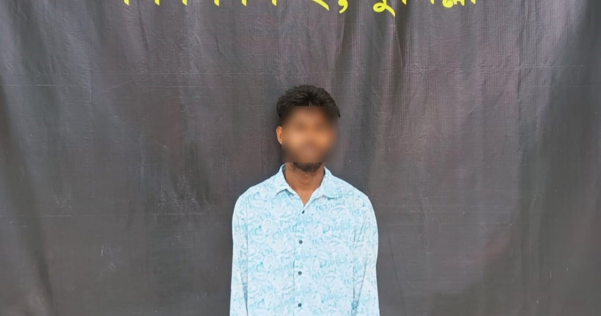 কুমিল্লায় র‍্যাবের অভিযানে ডিবি প্যাকেট, ইয়াবা ও বিদেশি মদসহ গ্রেফতার