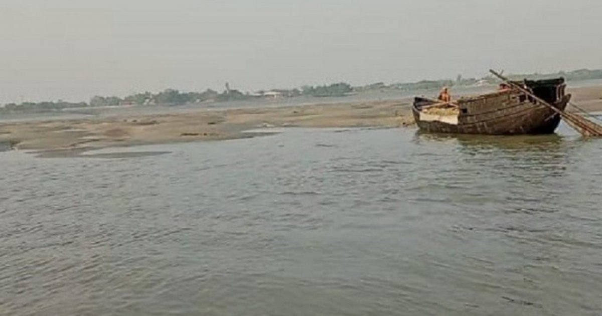 খুলনার কয়রায় ঝড়ে নৌকাডুবি: দুই জেলের লাশ দুই দিন পর উদ্ধার
