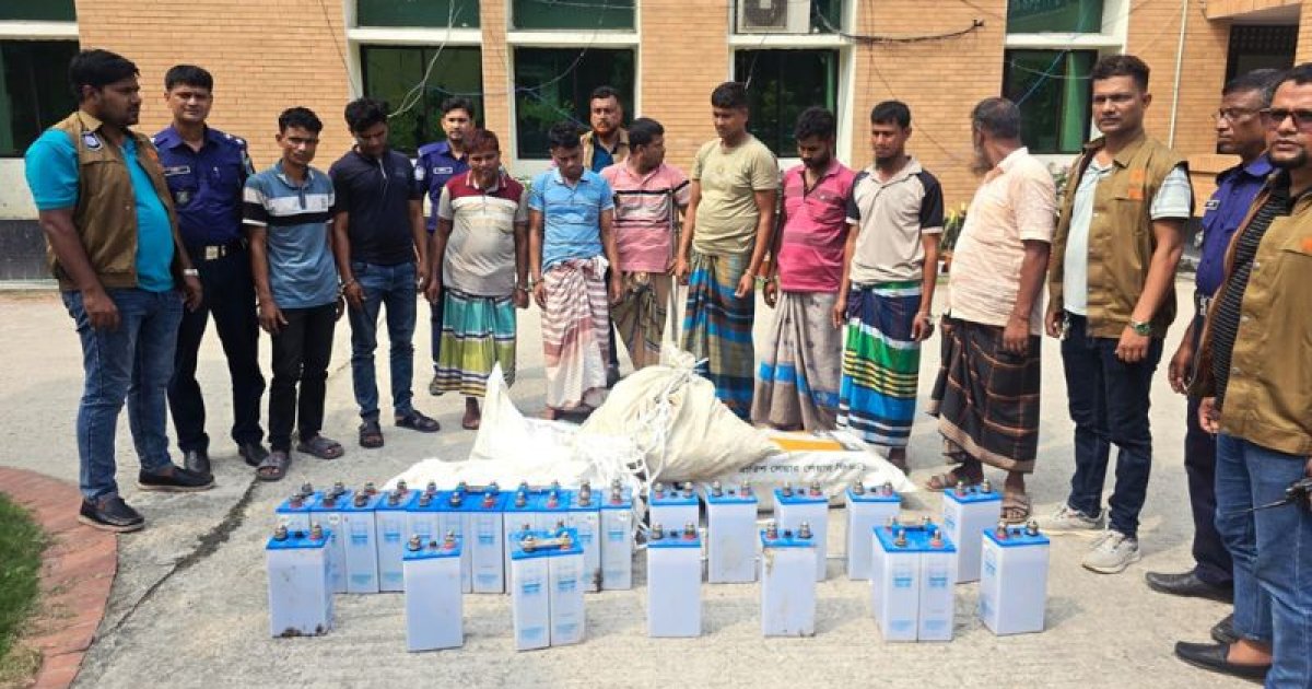 নাটোরে পাওয়ার গ্রিড ডাকাতি: ১৩ জন গ্রেফতার, দুই কোটি টাকার মালামাল উদ্ধার