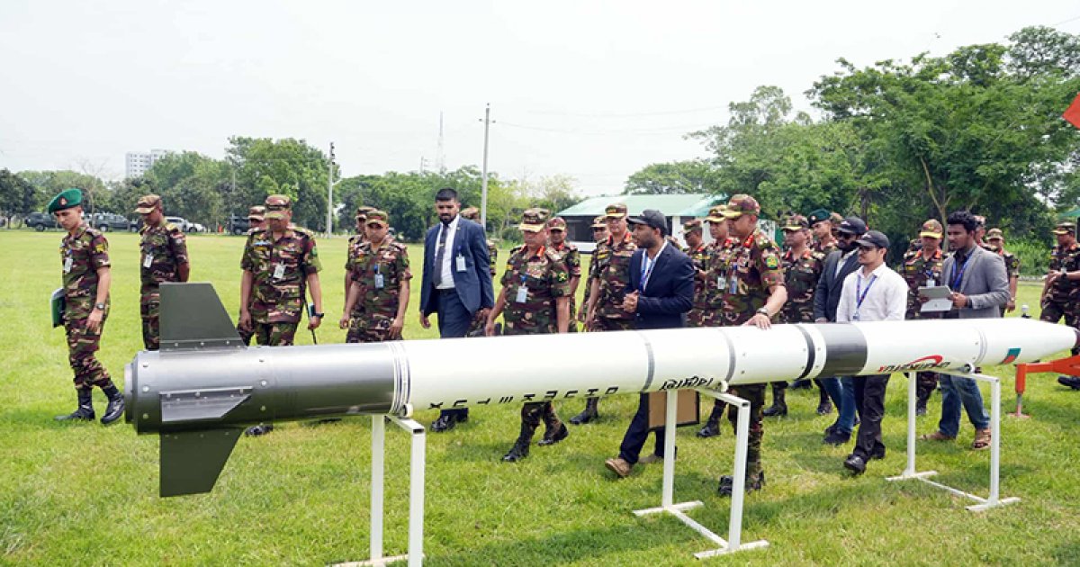 সেনাপ্রধান মোমেনশাহী সেনানিবাসে আর্টডক পরিদর্শন ও আধুনিক লাইব্রেরি উদ্বোধন