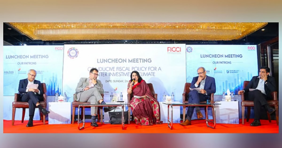 রাজস্ব নীতির অস্থিরতা বিনিয়োগের বড় বাধা: অর্থনীতিবিদ