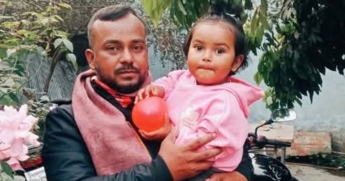 রাজবাড়ীতে বজ্রাঘাতে যুবকের মৃত্যু, কোলে থাকা শিশু বেঁচে গেল