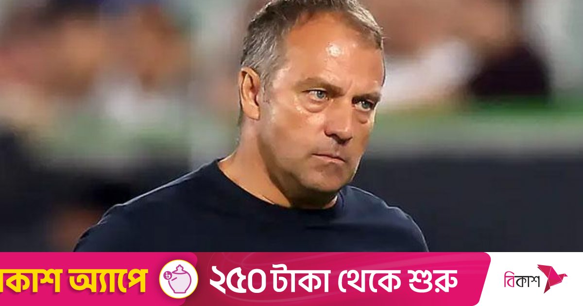 বার্সা কোচকে এক ম্যাচ নিষিদ্ধ করলো উয়েফা