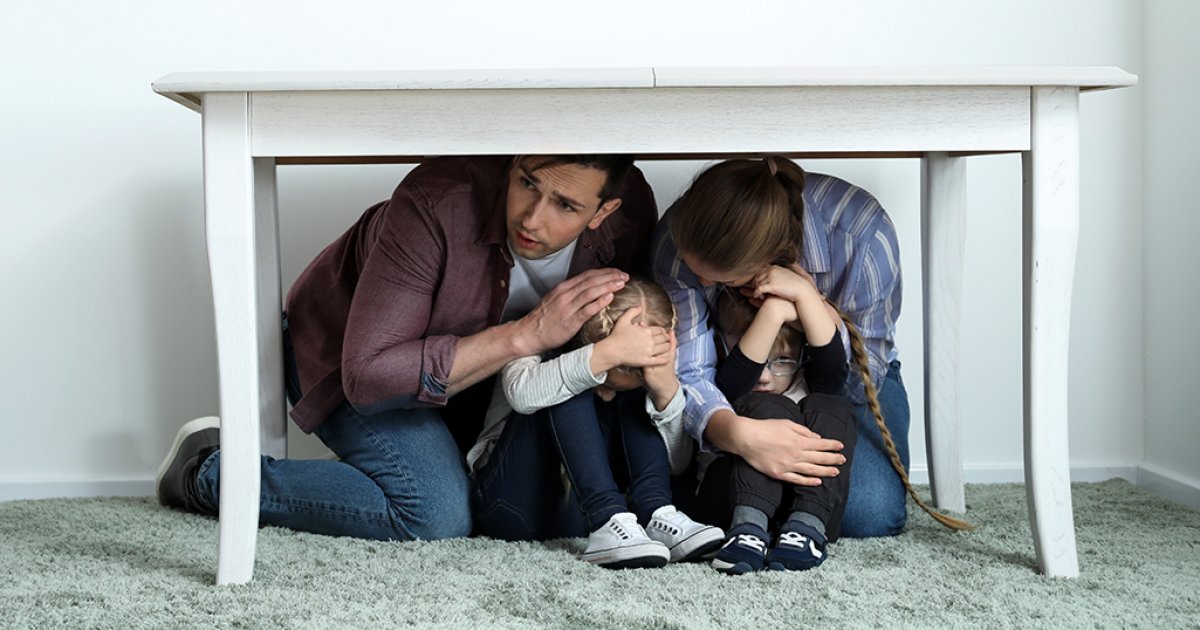 ভূমিকম্পের সময় আপনি এসব করেন?