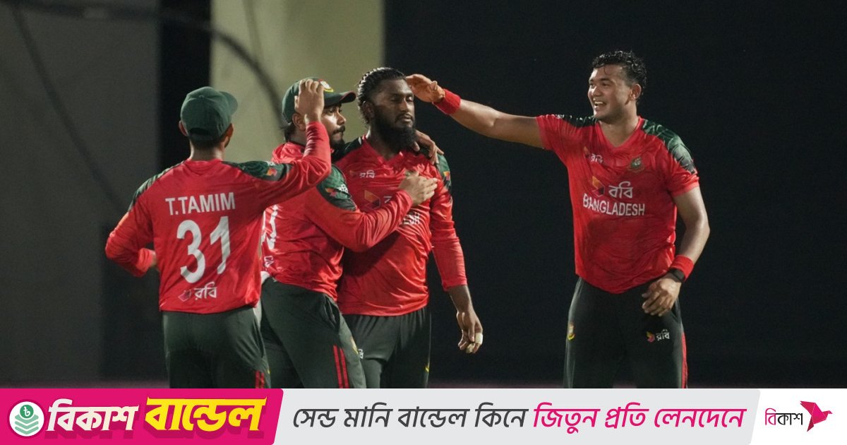রিশাদের আঘাতে পড়লো চতুর্থ উইকেট