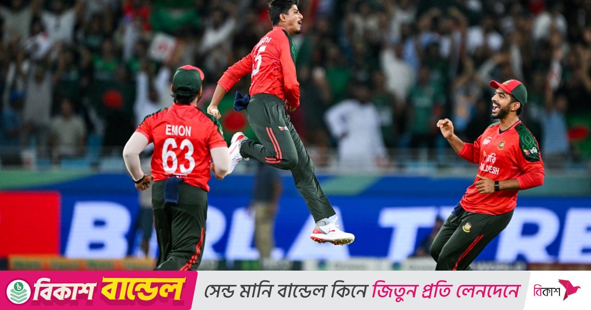 রিশাদের আঘাতে ৩৩ রানে ৪ উইকেট নেই পাকিস্তানের