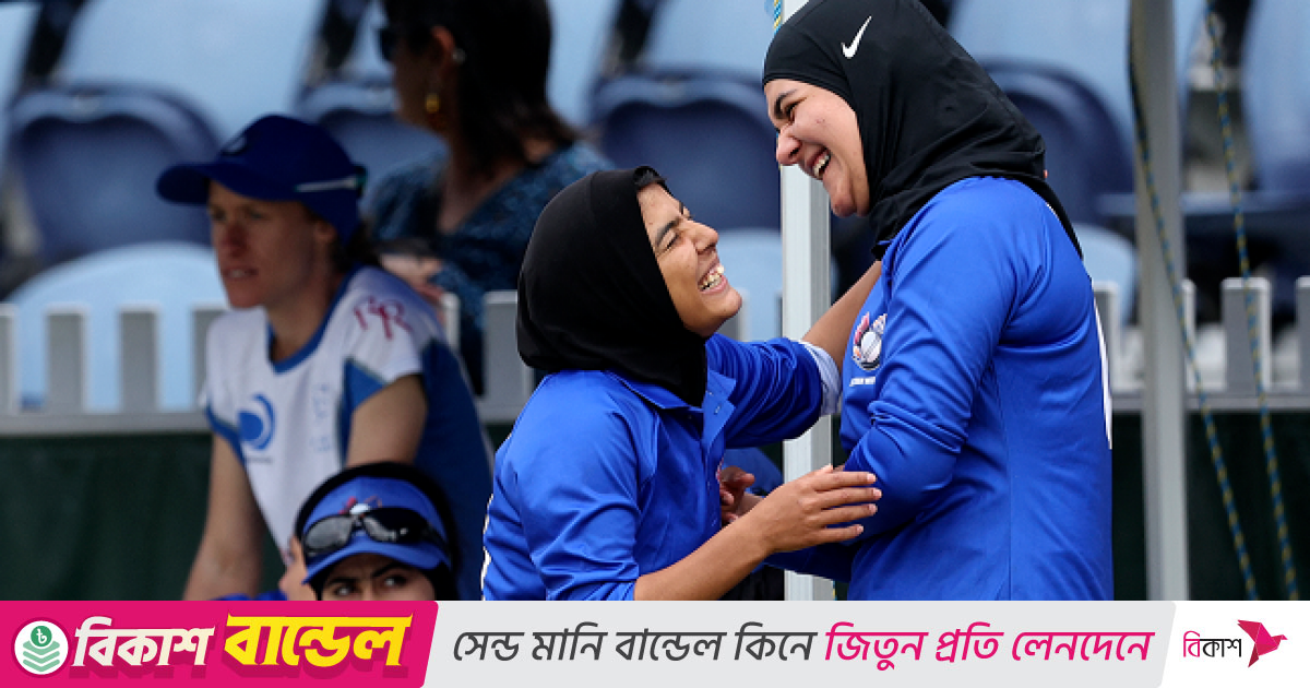 নারী বিশ্বকাপের উদ্বোধনী ম্যাচে বিশেষ অতিথি আফগান নারী ক্রিকেটাররা