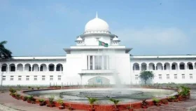 আজ রাত ১১টা থেকে ভোর ৬টা পর্যন্ত সুপ্রিম কোর্টে প্রবেশে কড়াকড়ি
