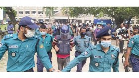রংপুরে স্কুলছাত্রীকে সংঘবদ্ধ ধর্ষণ: এএসআই রায়হানুল ও দুই নারী রিমান্ডে