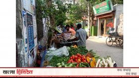 স্বাস্থ্যবিধি না মেনে লকডাউনে কেনাকাটা