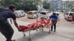 ‘আপন কেউ আক্রান্ত হলে দূরে থাকা যায় না’