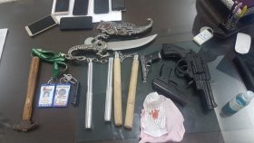 বাসায় ডেকে নিয়ে ২ যুবকের নগ্ন ভিডিও ধারণ, দুই নারীসহ গ্রেফতার ৩