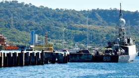 ইন্দোনেশিয়ার নিখোঁজ সাবমেরিনের ক্রুদের উদ্ধারের সময় ফুরিয়ে যাচ্ছে