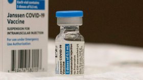 জনসন অ্যান্ড জনসনের টিকা আবারও প্রয়োগ শুরু করছে যুক্তরাষ্ট্র