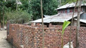 মুজিববর্ষের ঘর গেলো ধনীদের হাতে!