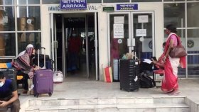 কীভাবে ভারত থেকে দেশে ফিরবেন বাংলাদেশিরা?