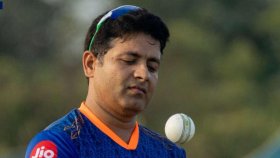 ক্রিকেটকে বিদায় বলে দিলেন পিযুশ চাওলা