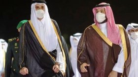সৌদি সফরে কাতারের আমির