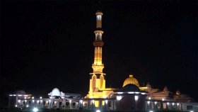 মসজিদের আলোয় আলোকিত গ্রাম
