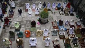 ছবিতে রাজধানীর ঈদের জামাত