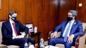 যুক্তরাষ্ট্রে স্টুডেন্ট ভিসা কার্যক্রম চালু করতে পররাষ্ট্র প্রতিমন্ত্রীর অনুরোধ