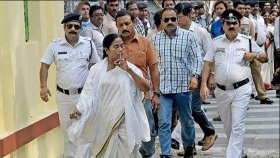 মমতার মন্ত্রীদের জামিন স্থগিত, পরবর্তী শুনানি বুধবার