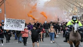 লকডাউন বিরোধী বিক্ষোভে উত্তাল দেশে দেশে