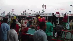 বাংলাবাজার-শিমুলিয়া রুটের ফেরিতে সকালে কমেছে যাত্রীর চাপ