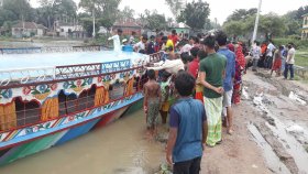 নৌকার জেনারেটরে ওড়না পেঁচিয়ে স্কুলছাত্রীর মৃত্যু