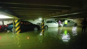 জাহাজে পানি ঢুকে ৫০ কোটি টাকার গাড়ির ক্ষতি!