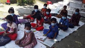 দীর্ঘদিন পর এসেও বিদ্যালয়ে ক্লাস করতে পারলো না তারা