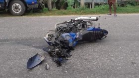 ওষুধ কোম্পানির দুই প্রতিনিধিকে চাপা দিয়ে পালালো কাভার্ডভ্যান 